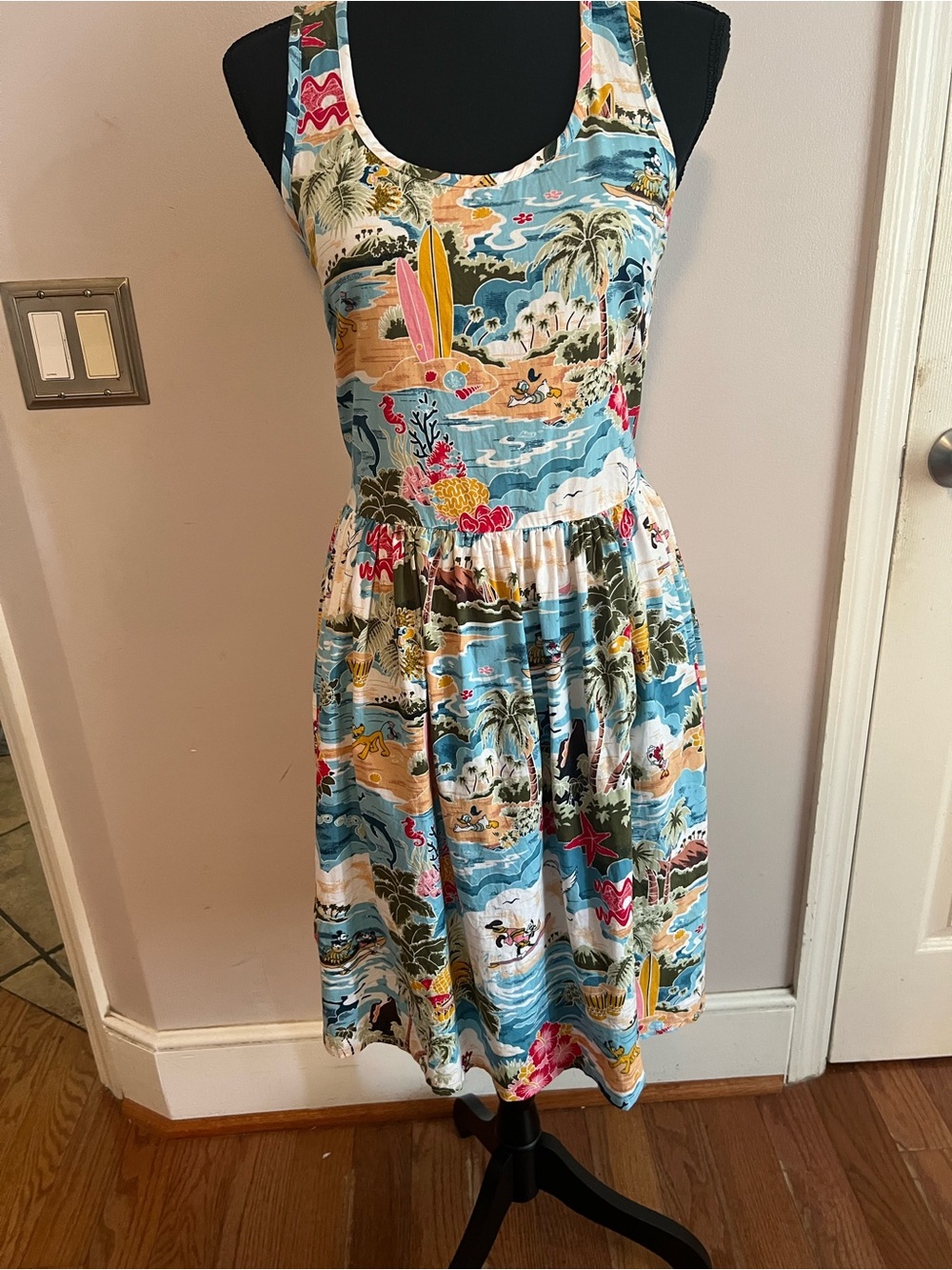 Womens Disney Parks Characters and Polynesian Theme Dress Size XS